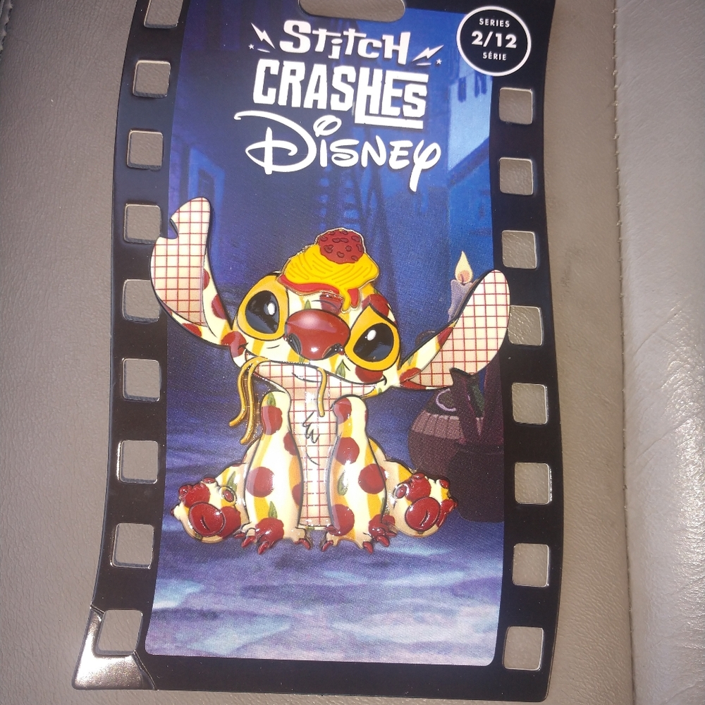 ❤️HP🎉 Stitch Crashes Disney Lady and the Tramp - Picture 3 of 3
